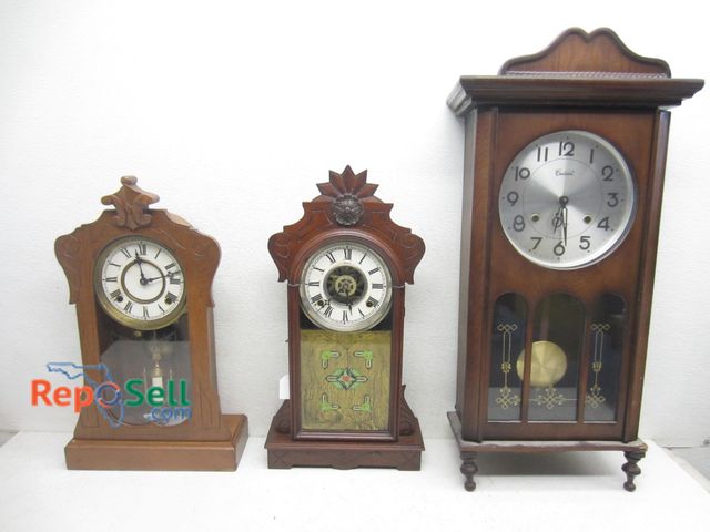 Lot 31-6240 - (3) Vintage Wood Mantle/Wall Clocks With Keys, Run Intermittingly, Parts/Repair: Centurion, Ansonia ...