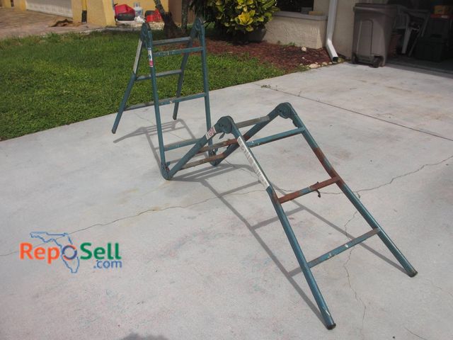 Lot 31-8370 - VersaLadder Folding Metal Step Ladder, 8 Ft, OSHA Certified, Made In USA