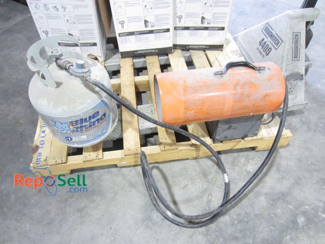 Lot 31-8214 - Propane Heater and Propane tank