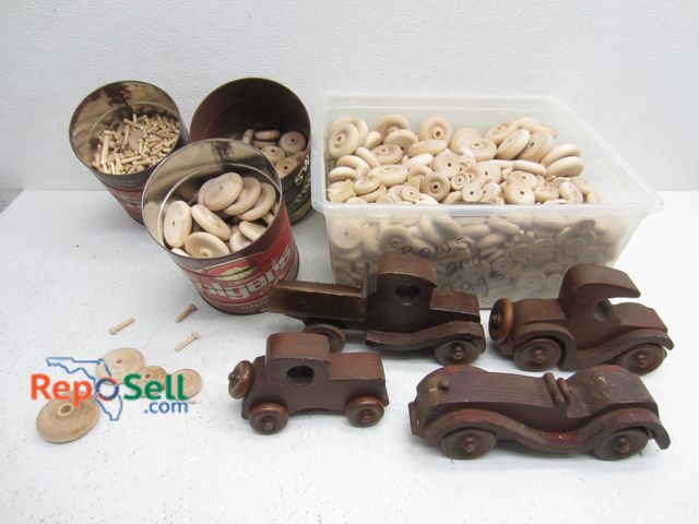 Lot 31-1330 - Wood Car Creating Lot
