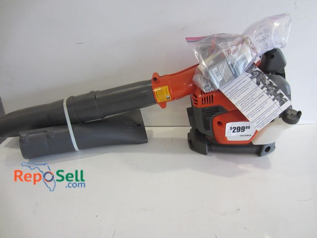 Lot 31-1081 - Husqvarna New Pro Blower 525BX