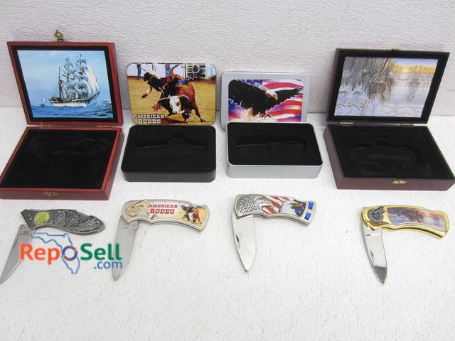 Lot 31-6160 - (4) Collectible Knives w/ Case; Assorted Styles