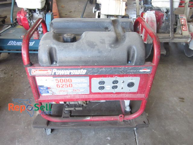 Lot 31-1029 - Coleman Powermate 5000W-305CC gas generator - ran when tested.