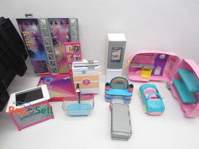 Lot 31-7455 - Lot Of Barbie Toys And Acces