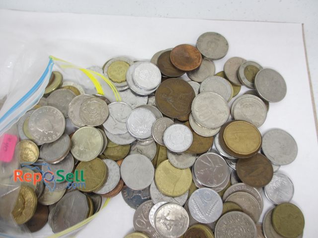 Lot 31-6031 - Foreign Coin Lot - 2.2 lbs