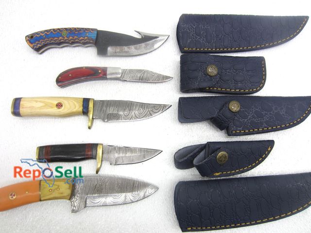 Lot 31-1061 - (5) New Knives w/Sheath: 1- Pocket Knife, Some Damascus Style