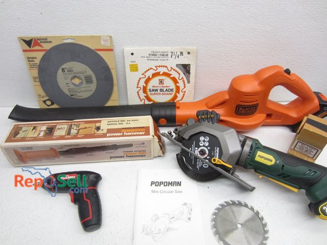Lot 31-1258 - Tool Lot: Mini Circular Saw, Remington Power Hammer, 20V Blower (all power on), etc.