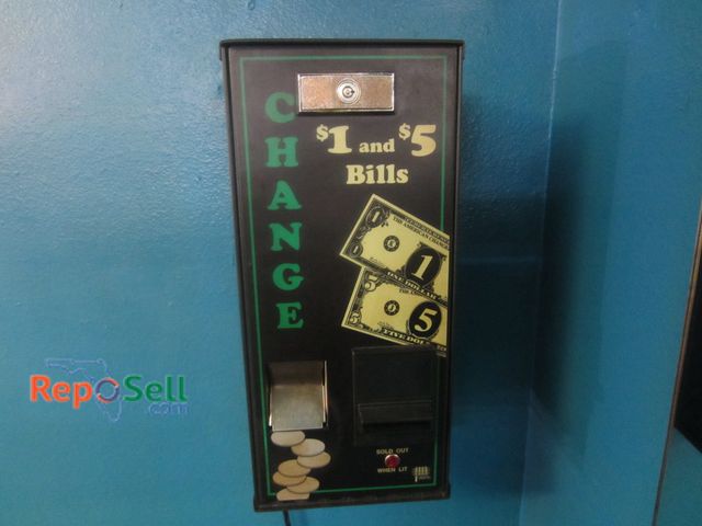 Lot 31-2043 - Change Machine - Powers On/No Key - Screwed to Wall - BUYER MUST REMOVE/BRING TOOLS