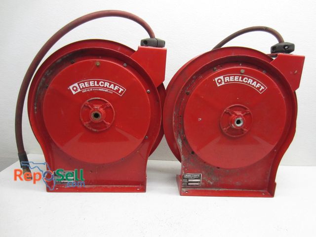 Lot 31-9550 - (2) Air Hose Reels With Hoses