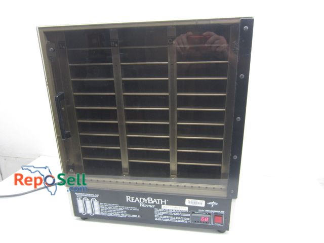 Lot 31-8519 - Medline Blanket And Towel Warmer #MSCWARMER 30E 19"x13"x22" - Power On