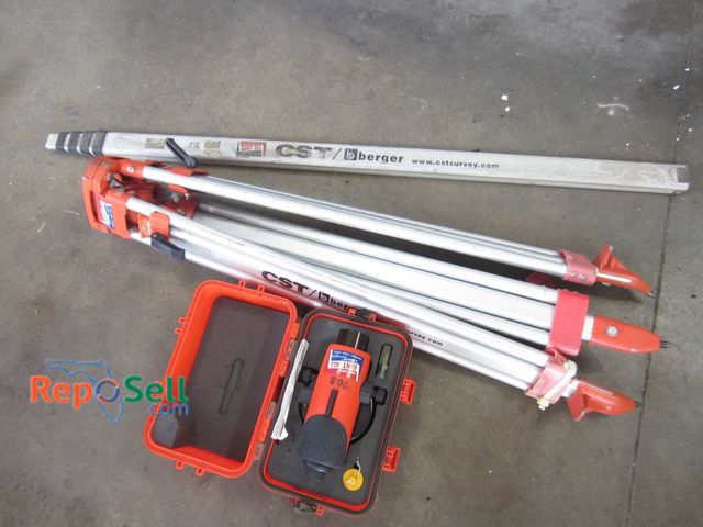 Lot 31-1277 - CST/Berger Auto Level Kit Including A CST/Berger Auto Level Instrument In A Hard Carry Case, Aluminu...