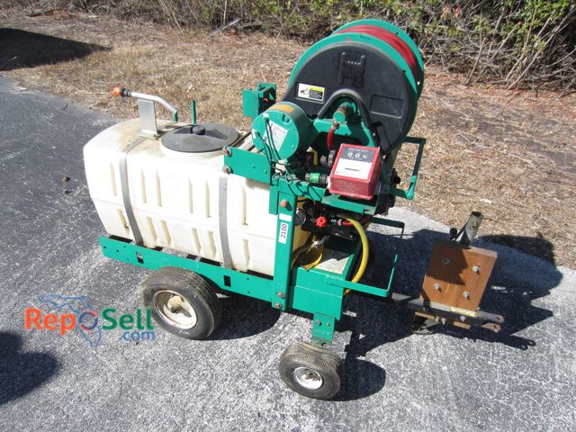 Lot 31-2100 - Lesco 50gal Gas Powered Spray Rig with Kawasaki Motor (has compression)