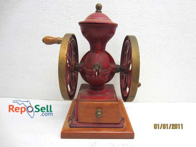 Lot 31-5166 - Vintage Or Antique (2) Wheel Cast Iron Coffee Grinder