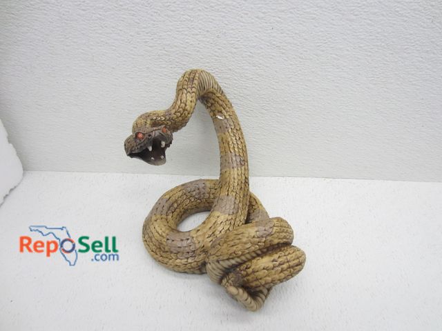 Lot 31-6290 - Rattlesnake Wine Bottle Holder with Box