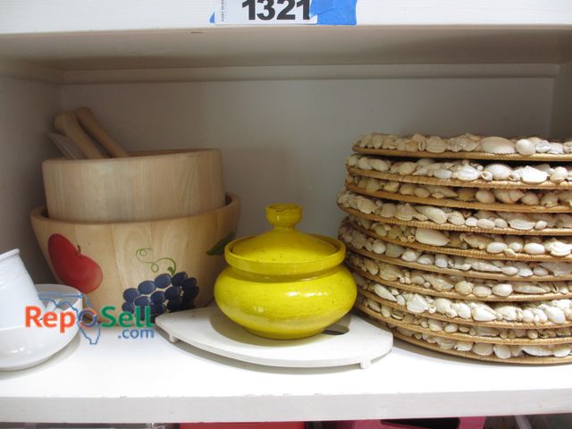 Lot 31-1322 - (10) Shell Placemats, (2) Wood Salad Bowls w/Utensils, etc.