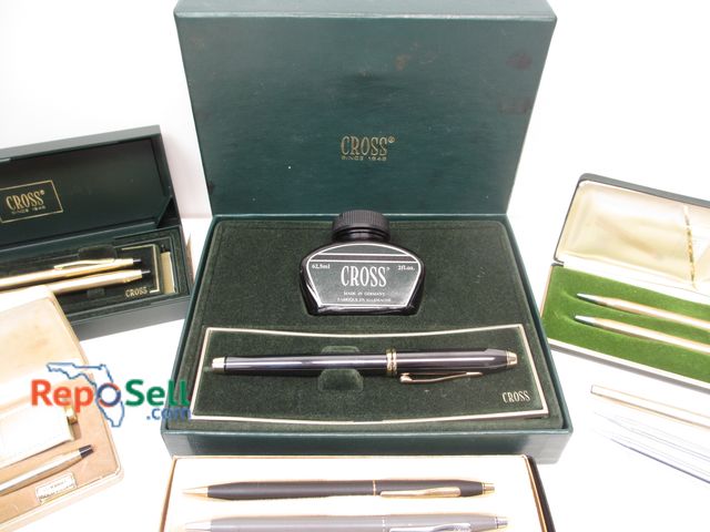 Lot 31-6001 - Cross Pen Collection: Fountain Pen w/Ink in Box, (6) Pens w/Boxes, (3) Loose Pens