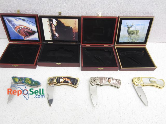 Lot 31-6161 - (4) Collectible Knives w/ Case; Assorted Styles