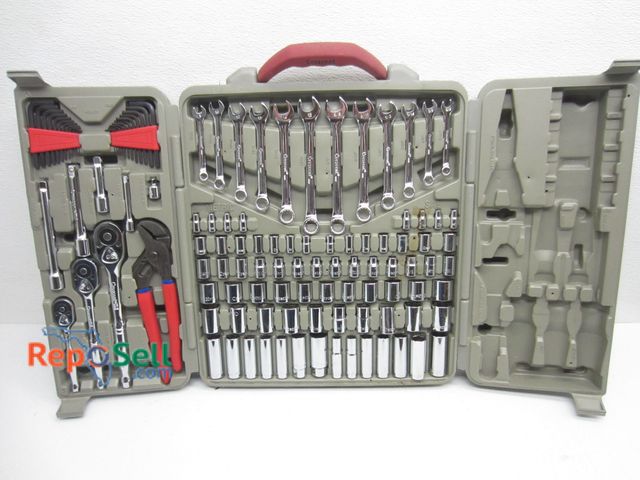 Lot 31-1113 - Crescent Tools w/Case: Sockets, Wrenches, Allen Wrenches, etc.