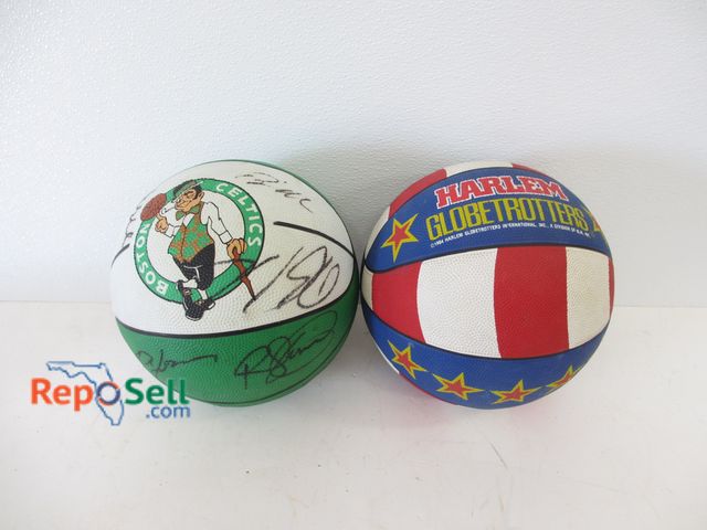 Lot 31-1258 - (2) Basketballs; (1) Boston Celtics Multi-Signed; No COA and (1) Harlem Globetrotters Signed; No COA
