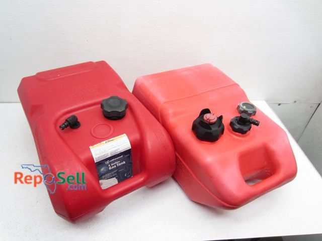 Lot 31-1142 - (2) Outboard Fuel Tanks 6 gal