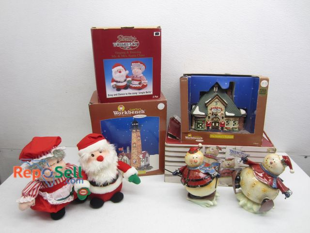 Lot 31-7544 - (4) Xmas Decor: (2) Porcelain Displays, Tinseltown Snowmen, etc.