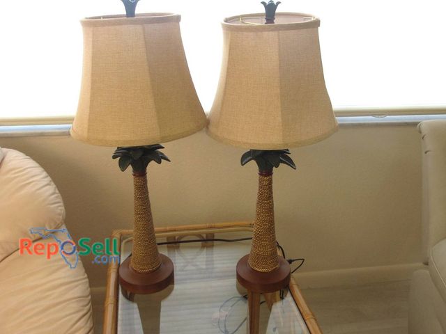 Lot 31-8502 - Palm Tree Table Lamps With Woven Bases And Fabric Shades - Powers On