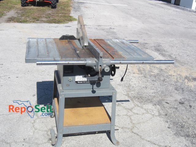 Lot 31-9182 - Rockwell Table Saw Model 10 - Powers On
