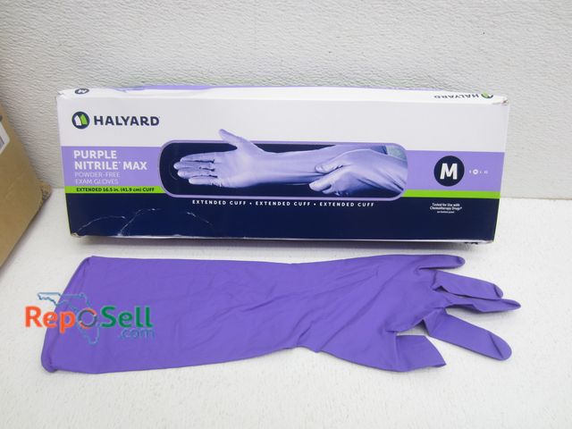 Lot 31-7537 - (400) Purple Powder-Free Halyard Nitrile Exam Gloves,  #44993, Size M, Exp. 06/30/2027