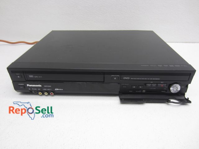 Lot 31-1205 - Panasonic Model DMR-EZ48V VHS/DVD Recorder HDMI Output (powers on)