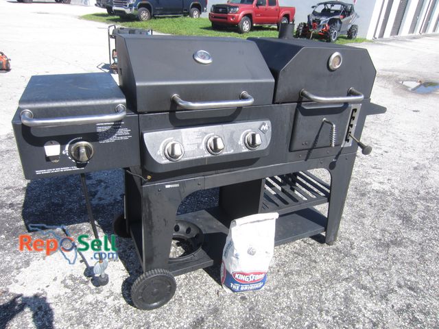 Lot 31-3290 - 3-Way Grill: Propane, Charcoal, Infrared Side Burner - 68x48x23"