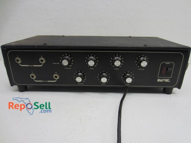 Lot 31-5217 - Vintage Univox U600L 2-Channel Mixer Power Amplifier With Reverb - Power On