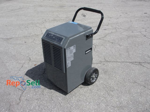 Lot 31-9218 - Home Labs Rolling Dehumidifier Powers On