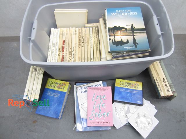 Lot 31-9572 - Tote Of Books: AA, National Geographic etc - Tote Included