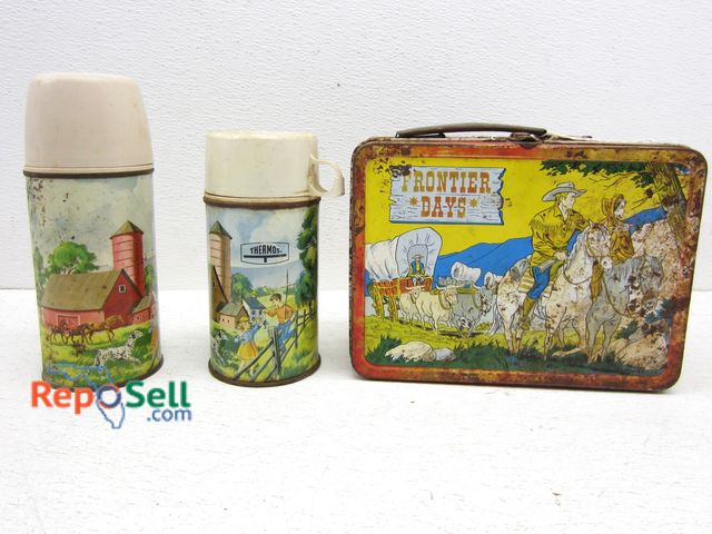 Lot 31-5071 - Vintage Lunch Box and Thermos