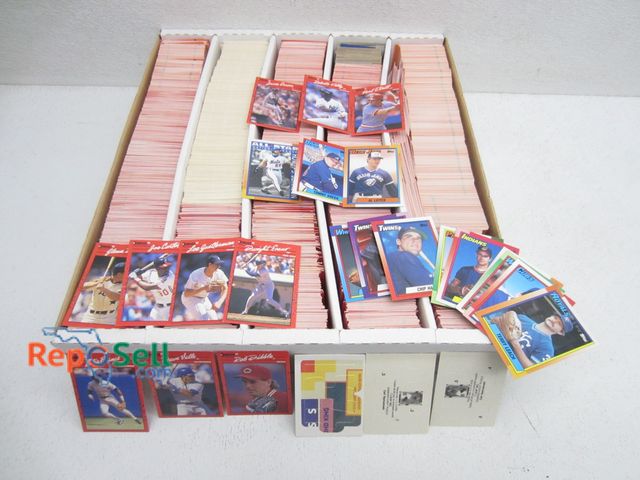 Lot 31-6128 - Large lot of loose Donruss 1990 baseball cards and puzzle cards - some Topps - with Box