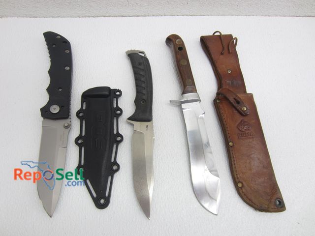 Lot 31-9079 - (3) Knives: Puma Fixed Blade, CPM535VN Fixed Blade, Lone Wolf CPM530V Folding Knife