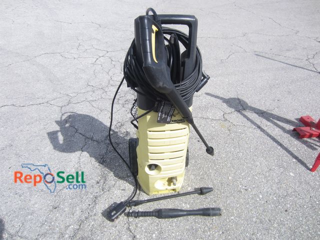 Lot 31-5504 - Karcher Pressure Washer Powers On with Wand, Hose, etc.