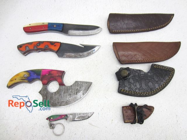 Lot 31-6227 - (4) Damascus Style Knives, (4) Sheaths