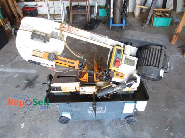 Lot 31-2583 - Dake SE 712 Horizontal Band saw (Powers on)  110V 3/4HP
