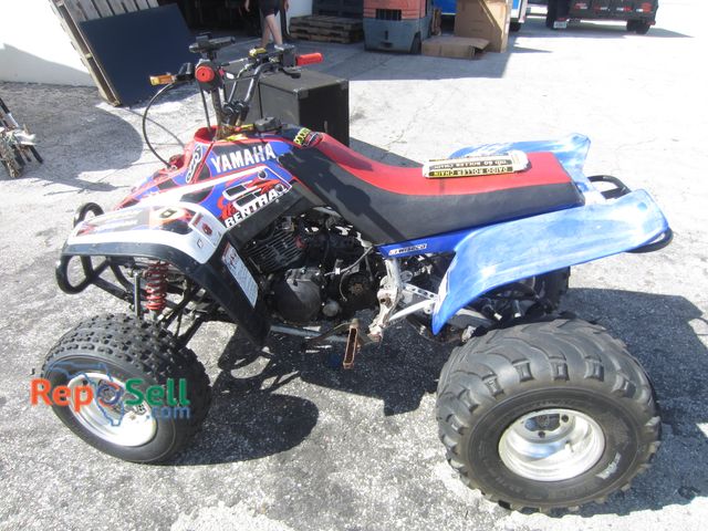 Lot 31-7584 - Yamaha Warrior 350 ATV w/Key &amp; New Daido Roller Chain - DOES NOT RUN/FOR PARTS OR REPAIR