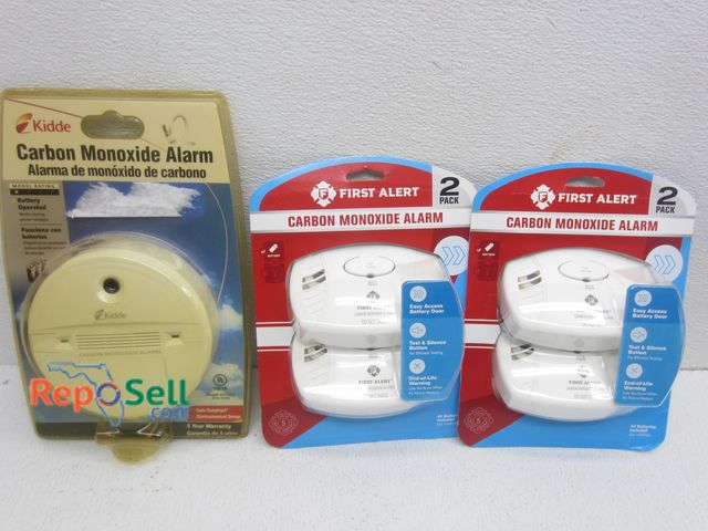 Lot 31-7114 - (5) Total Carbon Monoxide Alarms: 1- NOS, (4) New