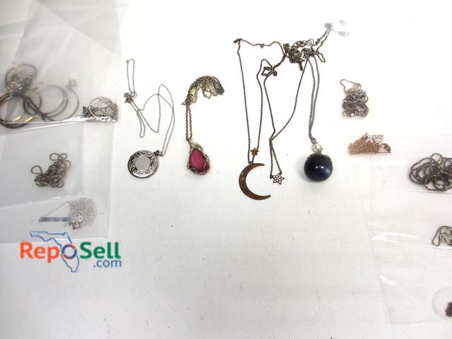 Lot 31-5436 - (14) Necklaces (62g total) - Most .925 Silver