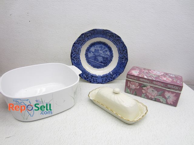 Lot 31-6363 - Vintage Lot: Saxony Blue, Lenox, etc.