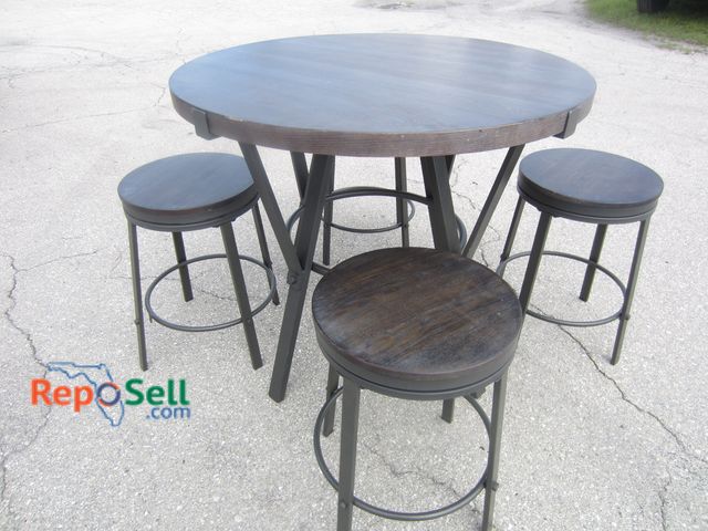 Lot 31-1070 - Table w/4 Stool Style Chairs, 42"Diameter, 3'Tall