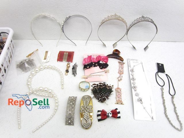 Lot 31-7309 - Lot Of Hair Accessories And Tiaras