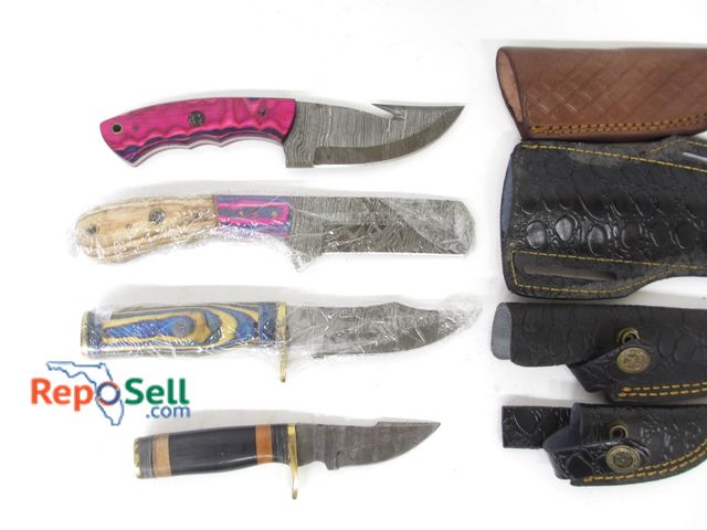 Lot 31-7076 - (4) Damascus-style knives with sheaths