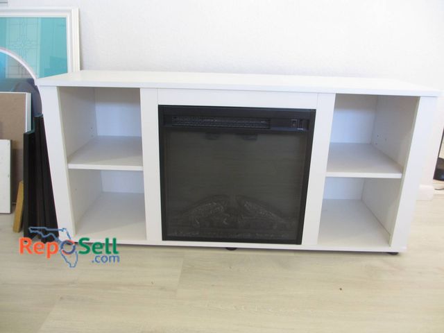 Lot 31-8513 - White Media Console With Built-In Electric Fireplace, 47"W x 26"H x 16"D Powers On/Heats