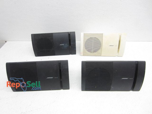 Lot 31-2397 - (4) Bose Speakers Model 100