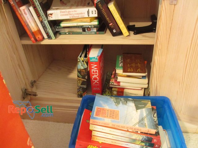 Lot 31-1282 - Lot of Books: New Testament, Reference Bible, Books by Patrick O'Brian, etc.
