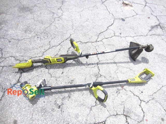 Lot 31-7075 - (2) Ryobi String Trimmers - Tools Only, Untested